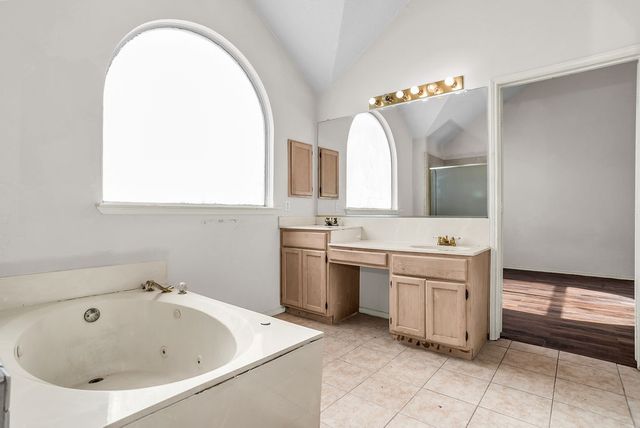 2800 Helen Lane, Mesquite, TX 75181