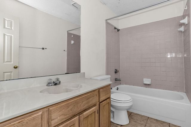 2800 Helen Lane, Mesquite, TX 75181