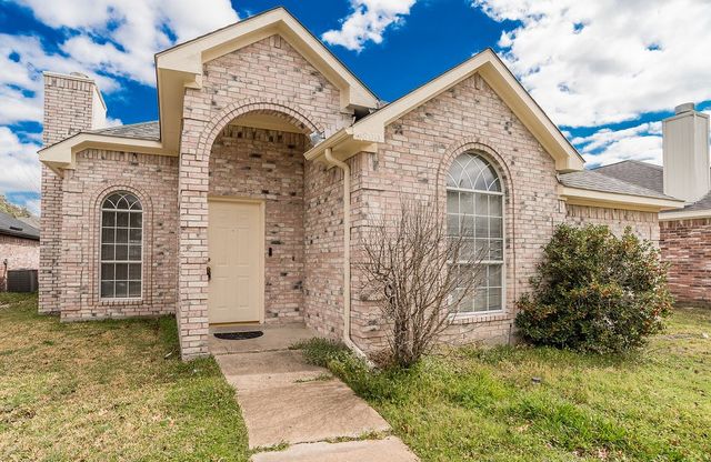 2800 Helen Lane, Mesquite, TX 75181