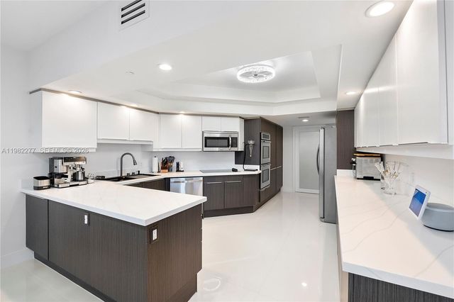 7000 Island Blvd 2609, Aventura, FL 33160