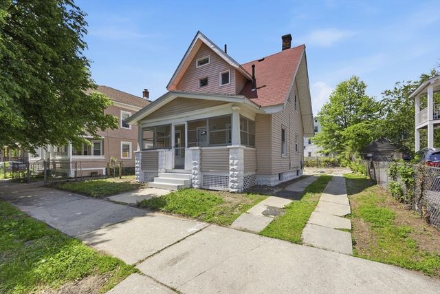 62 Kenyon St, Springfield, MA 01109