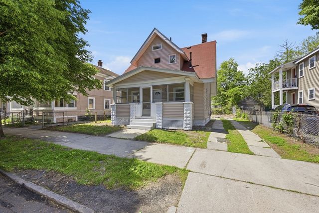 62 Kenyon St, Springfield, MA 01109