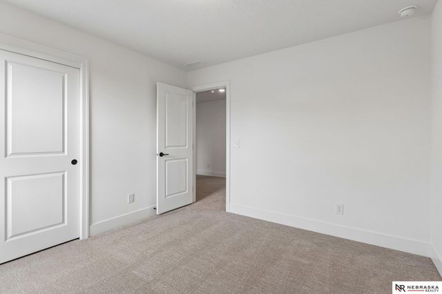 12351 S 86th Street, Papillion, NE 68046