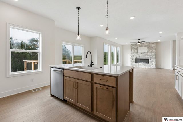 12351 S 86th Street, Papillion, NE 68046