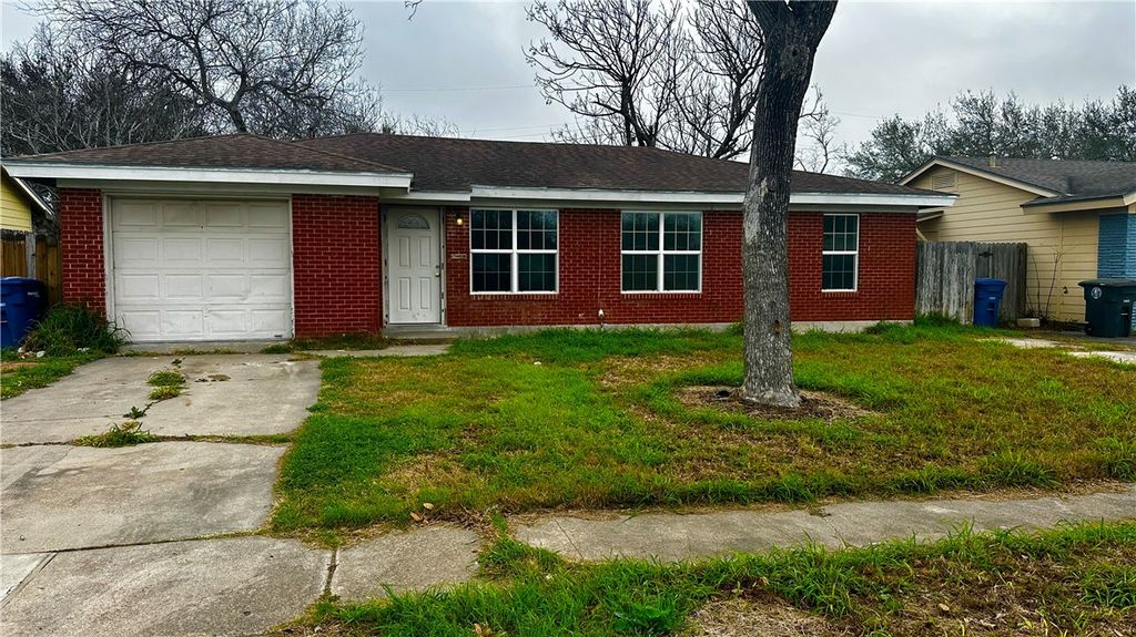 5818 Glen Arbor Dr, Corpus Christi, TX 78412