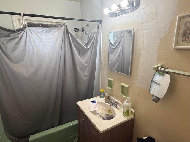 6535 W Keefe Ave PARKWAY, Milwaukee, WI 53216