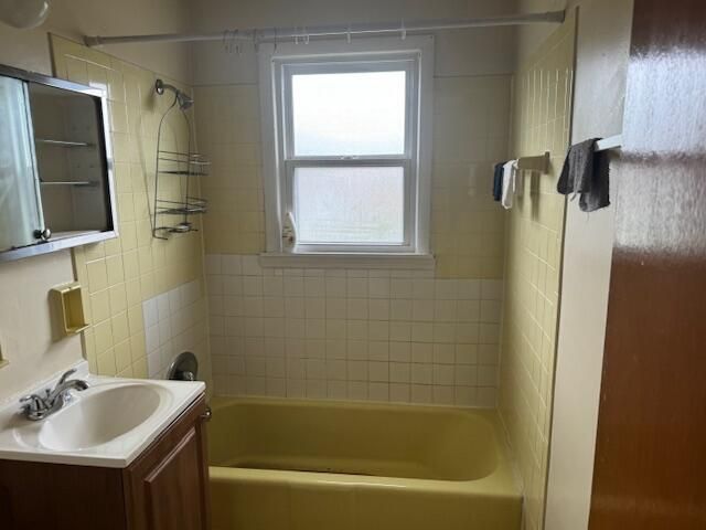 6535 W Keefe Ave PARKWAY, Milwaukee, WI 53216