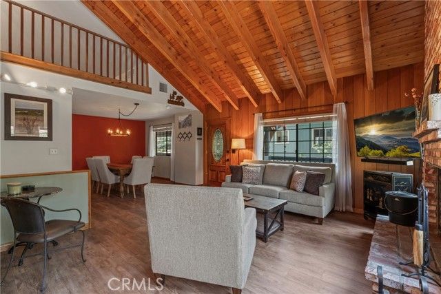 1364 Toronto Drive, Lake Arrowhead, CA 92352