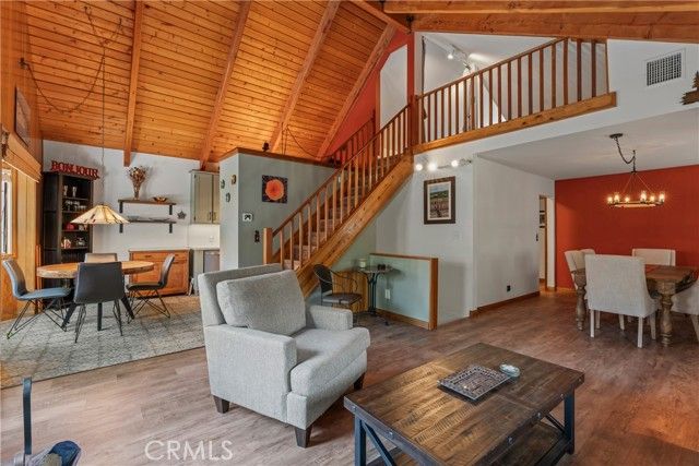 1364 Toronto Drive, Lake Arrowhead, CA 92352