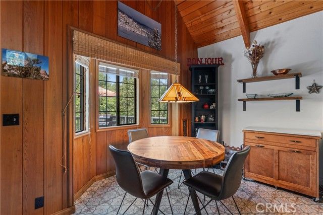 1364 Toronto Drive, Lake Arrowhead, CA 92352