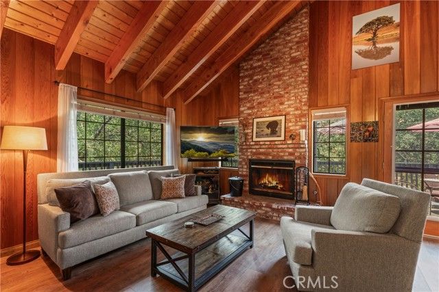 1364 Toronto Drive, Lake Arrowhead, CA 92352