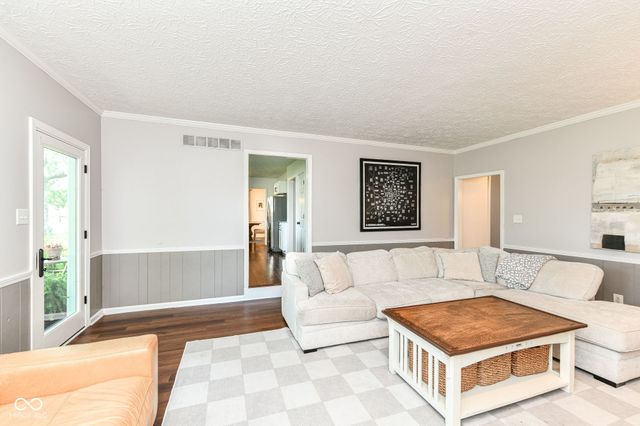 485 Meadowview Court, Carmel, IN 46032