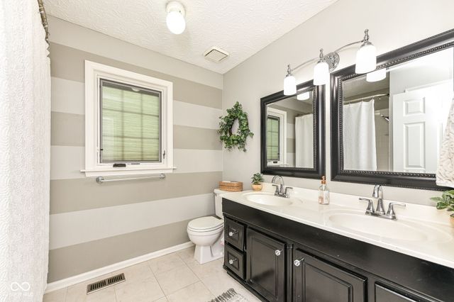 485 Meadowview Court, Carmel, IN 46032