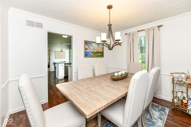 485 Meadowview Court, Carmel, IN 46032