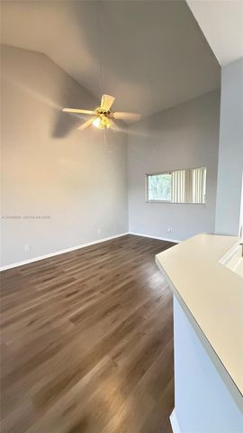 3433 NW 44th Street 203, Oakland Park, FL 33309