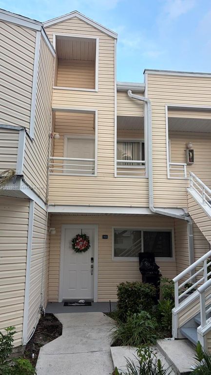 3433 NW 44th Street 203, Oakland Park, FL 33309