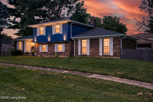 4430 Woodgate Ln, Louisville, KY 40220