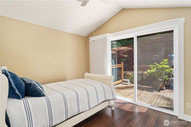 18412 11th Avenue NE, Poulsbo, WA 98370