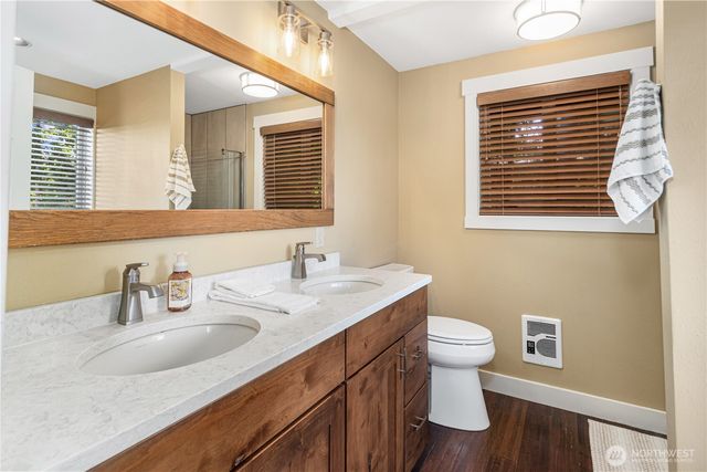 18412 11th Avenue NE, Poulsbo, WA 98370
