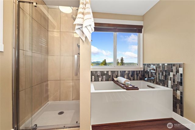 18412 11th Avenue NE, Poulsbo, WA 98370