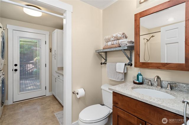 18412 11th Avenue NE, Poulsbo, WA 98370