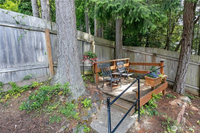 18412 11th Avenue NE, Poulsbo, WA 98370
