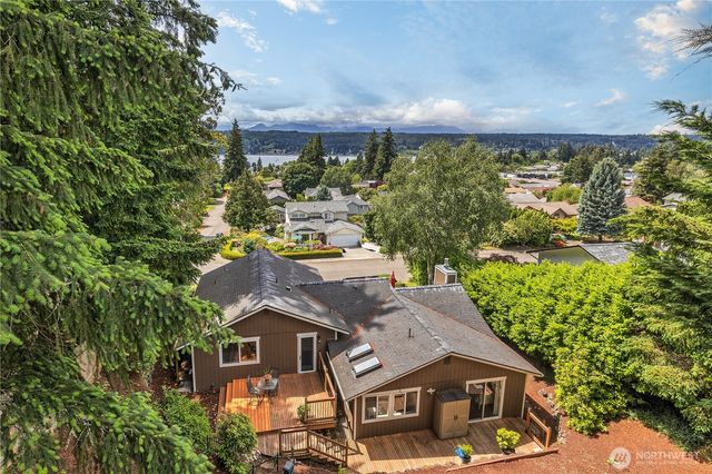 18412 11th Avenue NE, Poulsbo, WA 98370