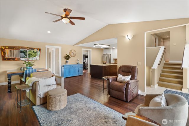 18412 11th Avenue NE, Poulsbo, WA 98370