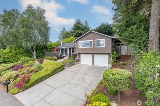 18412 11th Avenue NE, Poulsbo, WA 98370