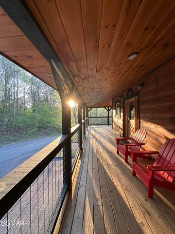 3305 Red Wolfe Road, Sevierville, TN 37862