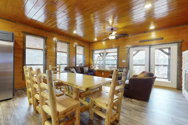 3305 Red Wolfe Road, Sevierville, TN 37862