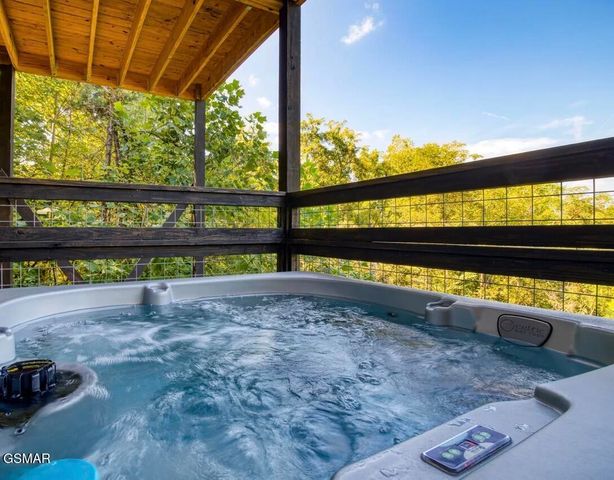 3305 Red Wolfe Road, Sevierville, TN 37862