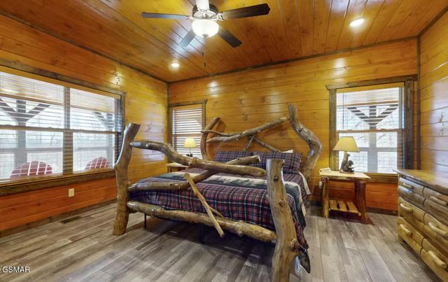 3305 Red Wolfe Road, Sevierville, TN 37862