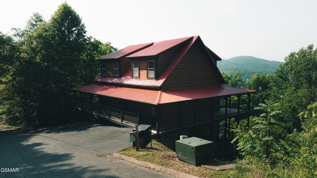 3305 Red Wolfe Road, Sevierville, TN 37862