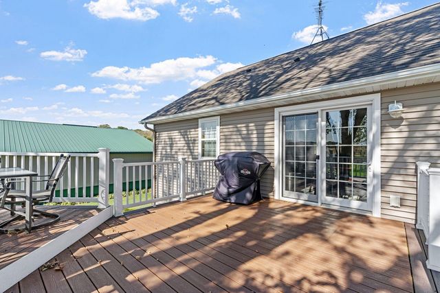 53995 280th Avenue, Pine Island, MN 55963