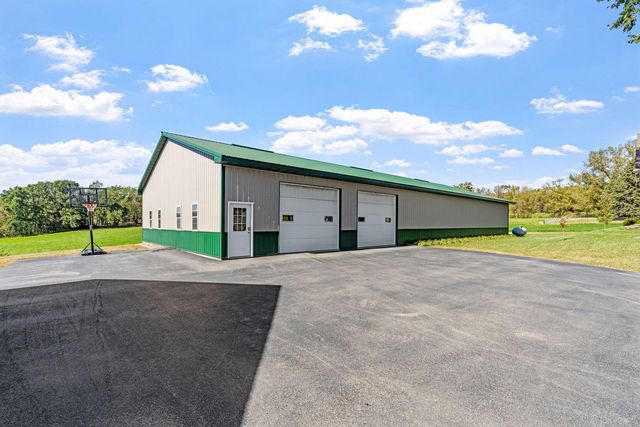 53995 280th Avenue, Pine Island, MN 55963