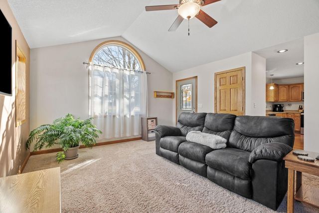 53995 280th Avenue, Pine Island, MN 55963