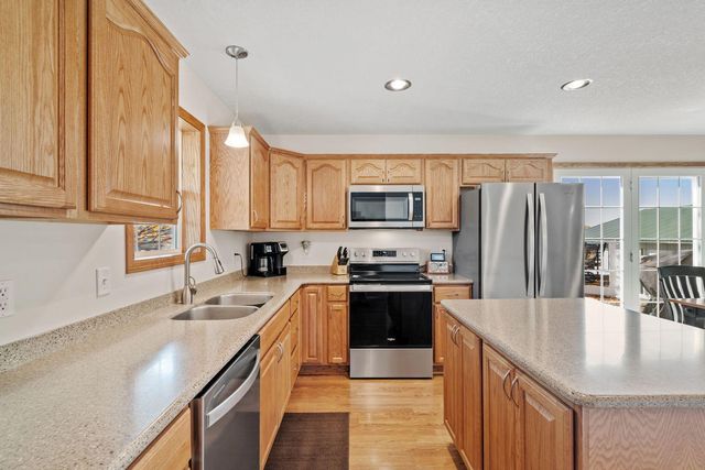 53995 280th Avenue, Pine Island, MN 55963