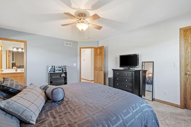 53995 280th Avenue, Pine Island, MN 55963