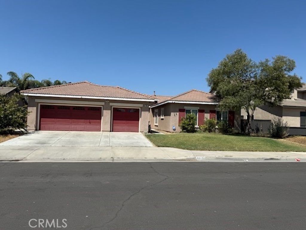 Image 1 of property listing at 206 Garcia, San Jacinto, CA 92582