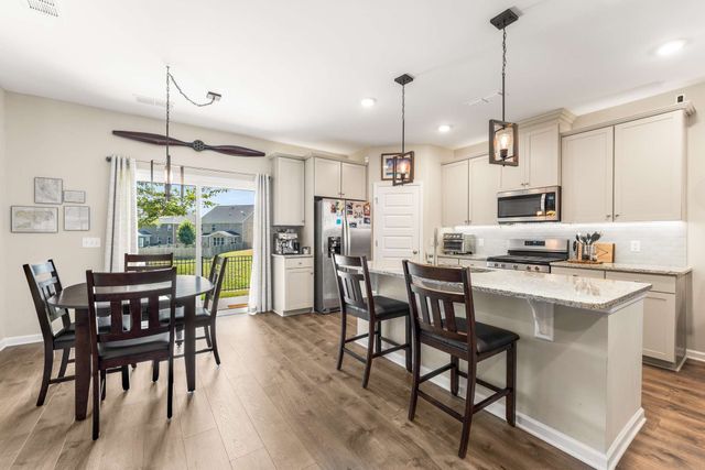 6042 Blackberry Ridge Ln, Hermitage, TN 37076