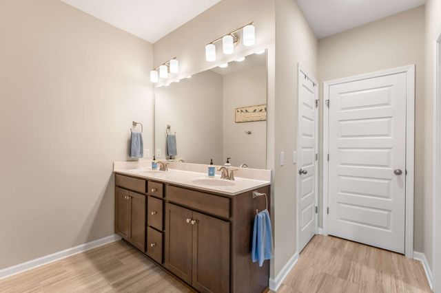 6042 Blackberry Ridge Ln, Hermitage, TN 37076