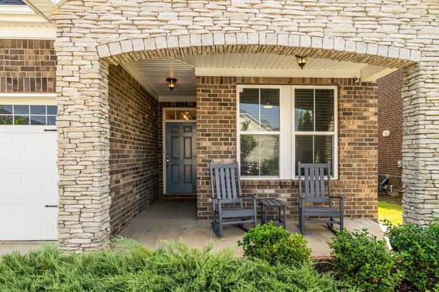 6042 Blackberry Ridge Ln, Hermitage, TN 37076