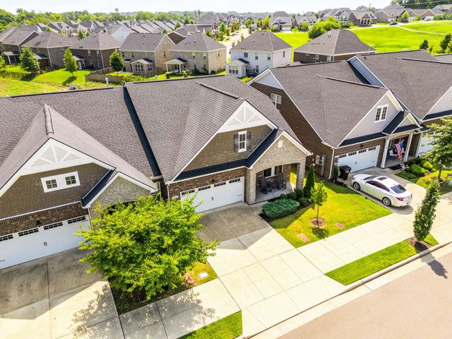 6042 Blackberry Ridge Ln, Hermitage, TN 37076