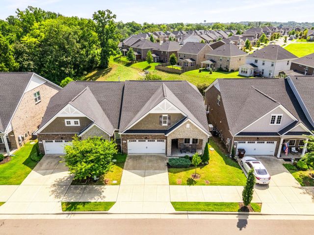 6042 Blackberry Ridge Ln, Hermitage, TN 37076