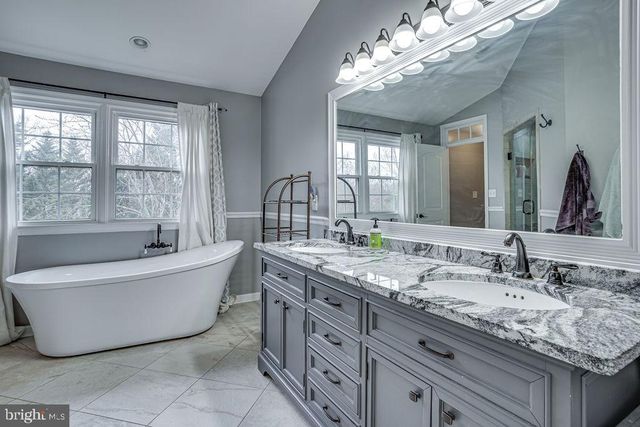 2016 JENNINGS ST, Woodbridge, VA 22191