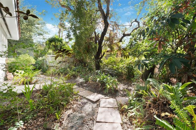 536 Minorca Ave, Coral Gables, FL 33134