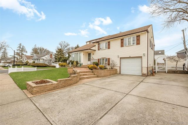 49 Amherst Drive, Massapequa, NY 11758