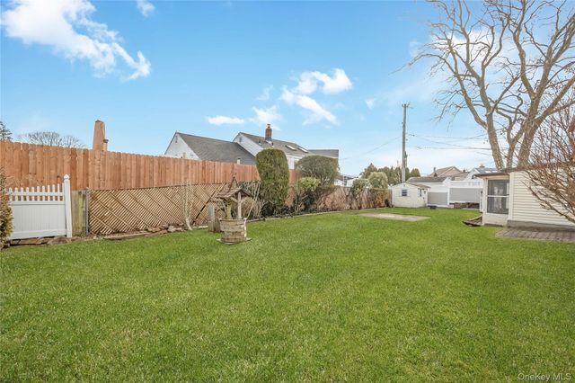 49 Amherst Drive, Massapequa, NY 11758