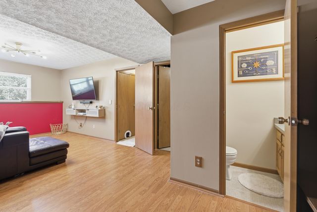 300 Pathfinder Drive, Reynoldsburg, OH 43068
